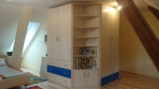 Schrank